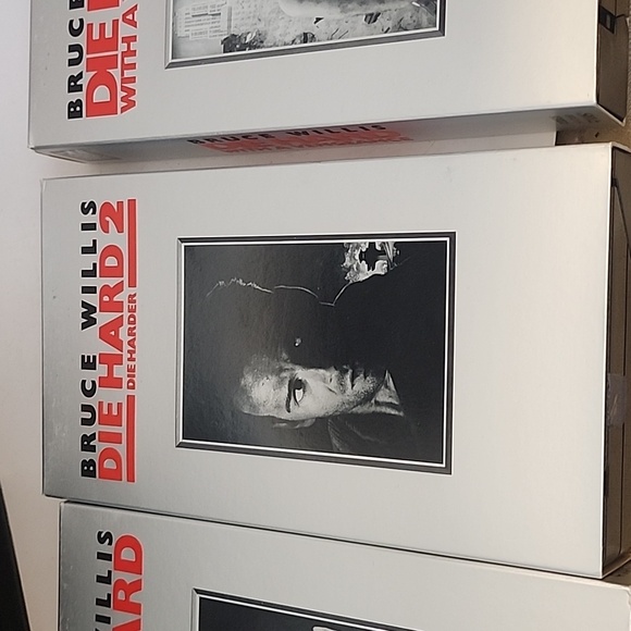 Die Hard Trilogy Box Set VHS - Picture 10 of 11